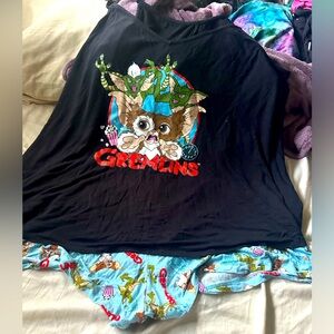 Women’s Gremlins Sleepwear short set Size 3x